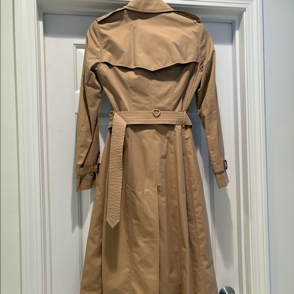 Chelsea Burberry Jacket - Picture 4 of 8